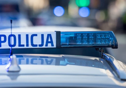 Wypadek z udziałem radiowozu. Policjanci w szpitalu