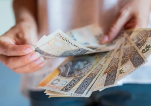Łapiesz się chociaż na medianę? Ja nie. Podobnie jak połowa Polaków