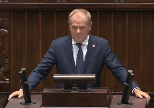 Od poniedziałku ponownie mniejszy VAT na paliwo i powrót cen maksymalnych paliw