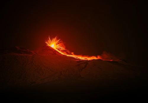 Etna znów paraliżuje Sycylię. Lotnisko w Katanii zamknięte