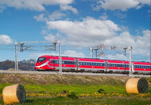 Koleje Włoskie kupują tabor na trasę Paryż – Londyn