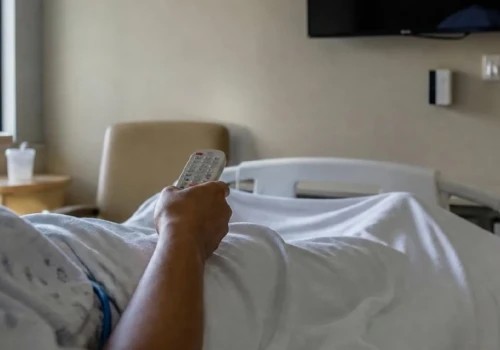 Telewizja w szpitalu nie działała. Zwrot pieniędzy? Najpierw SMS z kodem awarii
