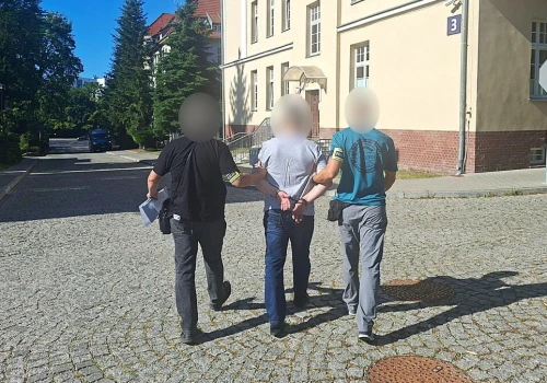 Olsztyn. Tymczasowe aresztowanie podejrzanego o udział w oszustwie 