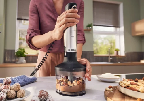Bosch stworzył blender dla tych, którzy dużo gotują. Ma 1500 W i ceramiczne sprzęgło