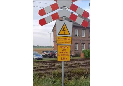 Młody mężczyzna zginął pod kołami pociągu