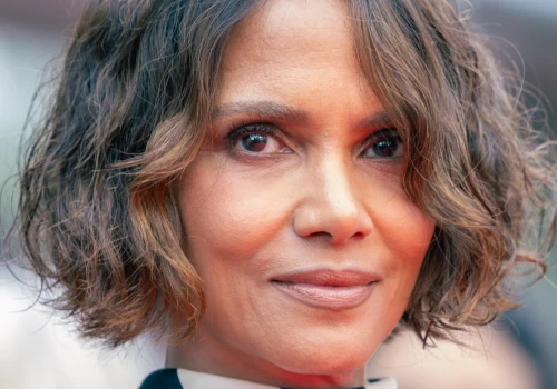 Halle Berry skończyła 60 lat. Pokazała zdjęcia z Fidżi i zaskoczyła fanów