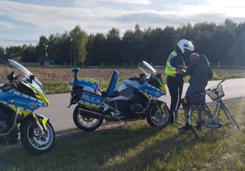W kilka minut zatrzymali, aż czterech pijanych rowerzystów. Rekordzista miał ponad 3 promile!