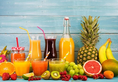 Sok tylko z nazwy? IJHARS skontrolowała lemoniady i świeże soki