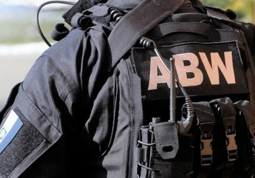 Udaremniona próba zamachu w Warszawie. Media opisują, kto miał być celem