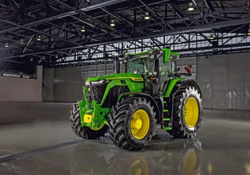 634 KM w John Deere 8R 540. Producent szykuje premiery na Agro Show