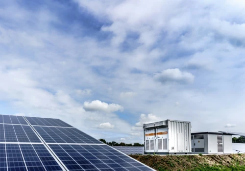 Magazyny energii rosną w siłę. W Bułgarii już pozwalają na wykorzystanie energii z PV po zachodzie słońca