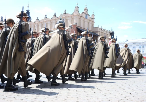 Święto Wojska Polskiego w Krakowie. Miasto rozbłyśnie w biało-czerwonych barwach