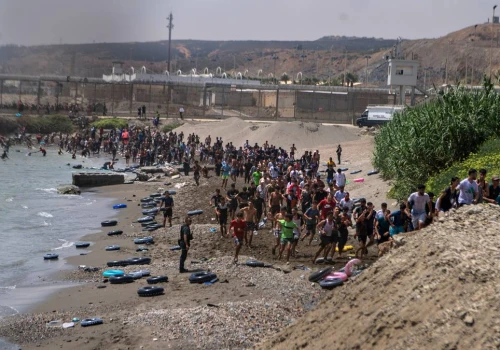 Kolejny szturm migrantów na Ceutę? Niepokojąca kampania w sieci