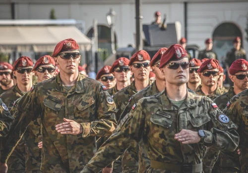 Święto Wojska Polskiego w Bielsku-Białej. Uroczyste obchody i rodzinny piknik wojskowy