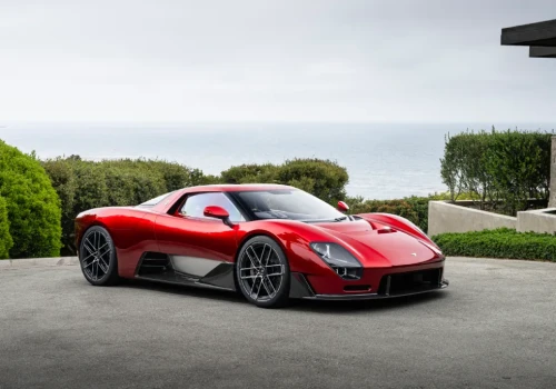 McLaren McL 6GT powraca do korzeni. Ma manualną skrzynię i trafi do produkcji w 2028 roku