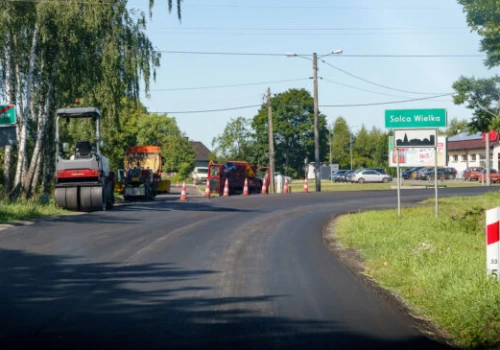 Będzie 9 km dobrej drogi. Utrudnienia na trasie Wróblew – Leźnica Wielka