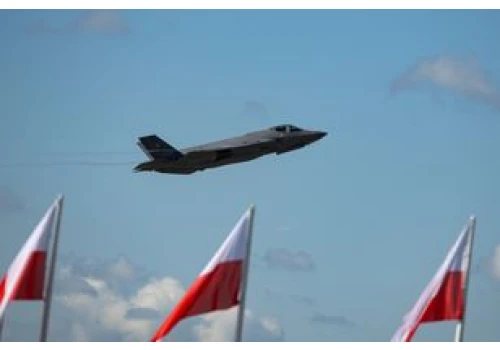 Szara szachownica nad Warszawą. Debiut, na który wojsko czekało lata