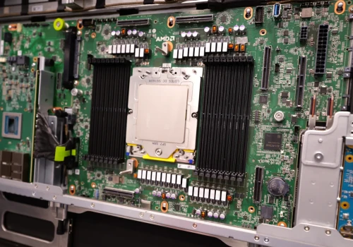 Płacimy za RAM jak za złoto. Jak AMD EPYC 9006 zamierza zatrzymać cenowe szaleństwo