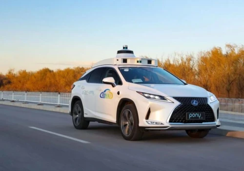 Uber i gigant z Chin łączą siły. Tysiące robotaksówek w europejskich miastach