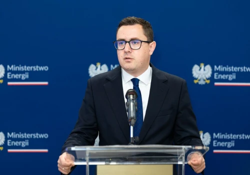 Od 17 sierpnia niższe ceny paliw. Rząd wprowadza limity na stacjach