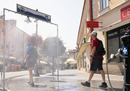 Upalny weekend w całej Polsce. Zwrotnikowe powietrze przyniesie burzową niedzielę