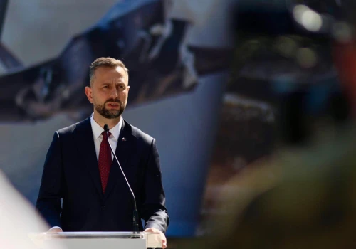 Kosiniak-Kamysz odpowiedział Nawrockiemu. „To ja odpowiem po polsku”