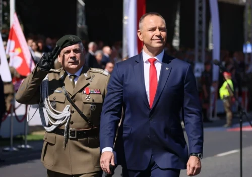 Nawrocki zaliczył sporą wpadkę. „Wielcy obrońcy Monte Cassino”