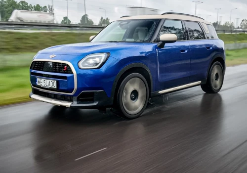 Mini Countryman S ALL4 to gokart do jazdy w terenie. 7,1 s do setki