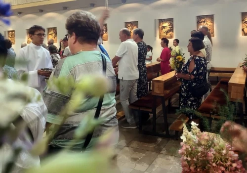 Tradycja Matki Boskiej Zielnej wciąż jest żywa. Mieszkańcy Mysłowic przynieśli bukiety do kościołów