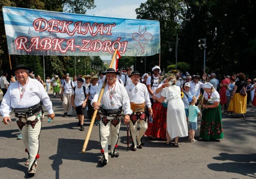 Jasna Góra: w tym roku pielgrzymowało kilka tysięcy więcej osób niż wcześniej