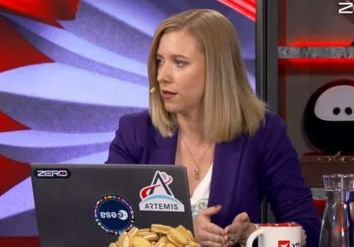 TVP Info zaczepia dziennikarkę Kanału Zero. 