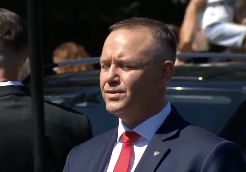 Ależ wtopa Nawrockiego na uroczystości! Wszystko się nagrało, TE słowa naprawdę padły