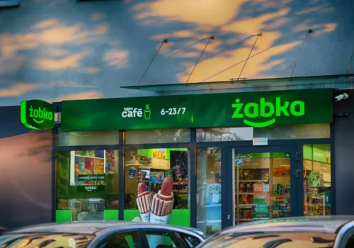 Czy w Żabce można wpłacić pieniądze na konto?