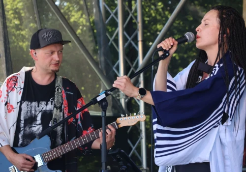 Muzykę nazywają „terapią małżeńską”. Ryūko z pierwszym koncertem