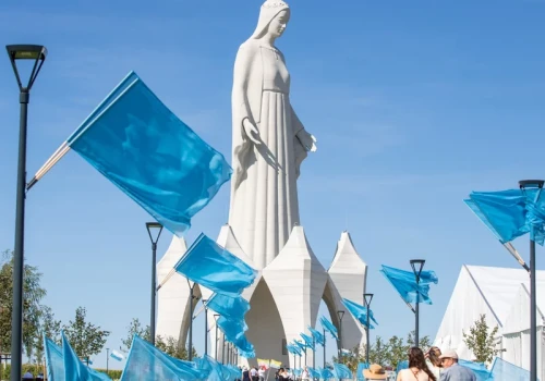 Uroczystość poświęcenia największej w Europie figury Maryi. Na miejscu m.in. Wałęsa