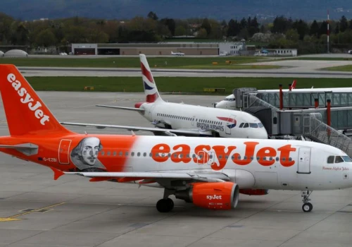 EasyJet odwołuje około 100 lotów. Strajk personelu pokładowego we Francji