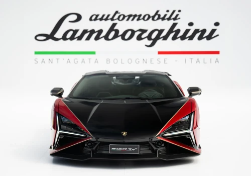 Lamborghini Revuelto SV. Kiedy legendarny, spalinowy znaczek musi uznać wyższość prądu