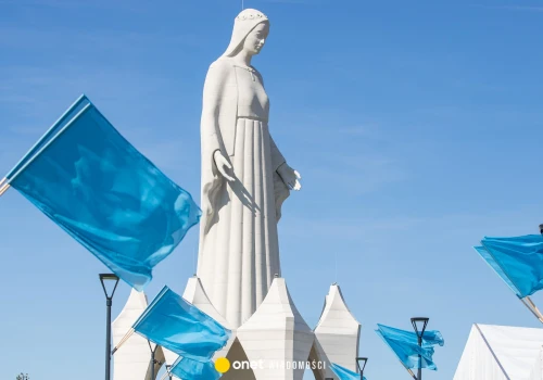 Poświęcili najwyższy pomnik Maryi w Europie. W obchodach wziął udział Lech Wałęsa