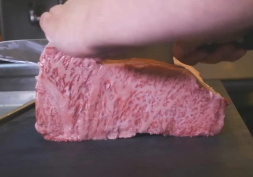 Dlaczego wagyu kosztuje fortunę? Nawet 200 dol. za funt i 30 tys. dol. za krowę