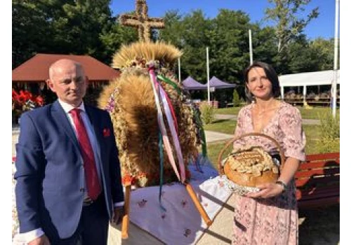Sołeckie dożynki w Milczanach, w gminie Samborzec. Był piękny wieniec, konna bryczka i mnóstwo atrakcji
