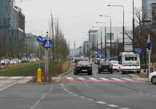 Zapytałem skarbówkę, czy kamerami namierza firmowe auta. Odpowiedź zwaliła mnie z nóg
