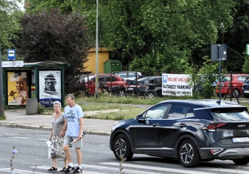 Czy można ruszyć, gdy pieszy jest jeszcze na przejściu? Jeden warunek