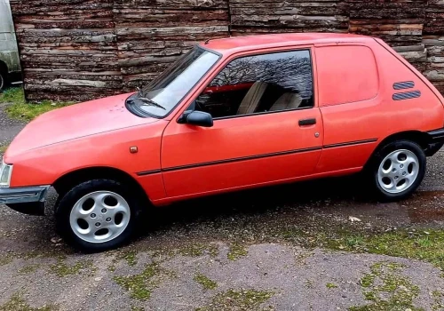Peugeot 205 XRAD. Dostawcza wersja legendy z genialnym dieslem XUD, o której prawie wszyscy zapomnieli