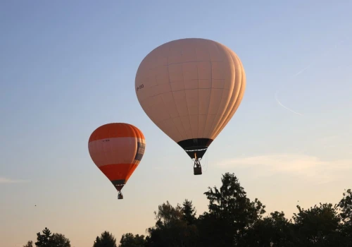 IV Fiesta Balonowa w Lublinie. W niedzielę balony wystartowały z Radawca Dużego