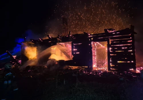 Tragiczny pożar drewnianego domu w Dąbrówce Szczepanowskiej