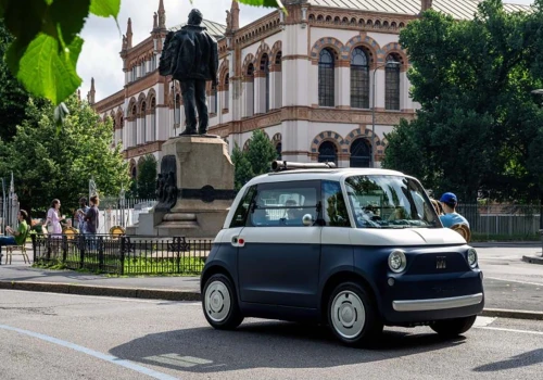 Fiat poprawił najbardziej wakacyjne Topolino. Ma teraz normalne drzwi i otwierany dach, cena w Holandii