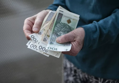 Renta wdowia z ZUS i KRUS. Gdzie złożyć wniosek o zasiłek pogrzebowy?