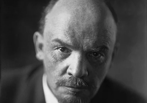 Błagał o cyjanek, ale Stalin odmówił. Mroczne kulisy ostatnich miesięcy życia Lenina