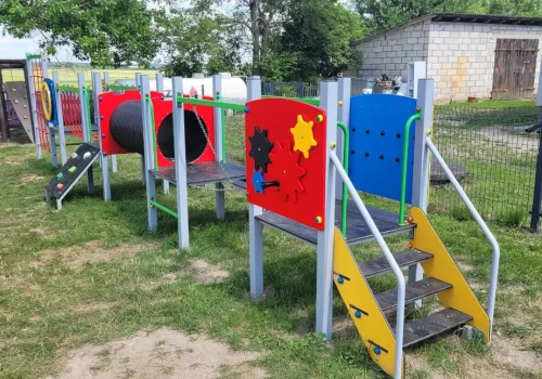 Nowy plac zabaw w Radzikowie Wielkim. „Droga Mleczna” czeka na najmłodszych