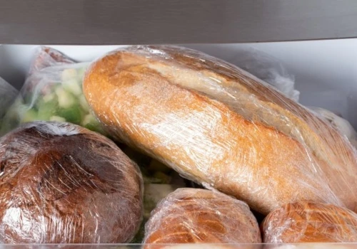 Włóż chleb do zamrażarki. Ten prosty trik może wpłynąć na poziom cukru
